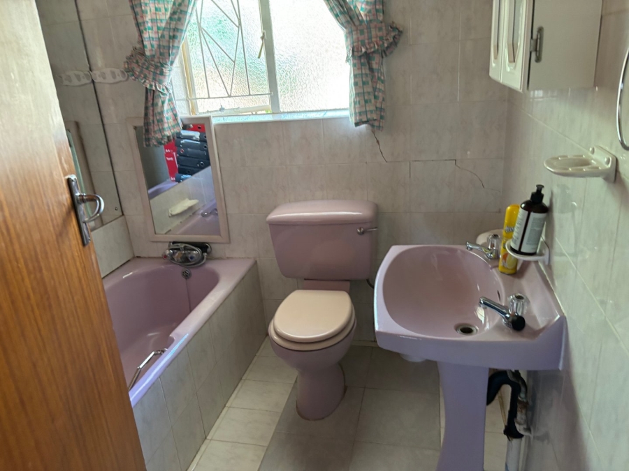 4 Bedroom Property for Sale in Wilkoppies North West